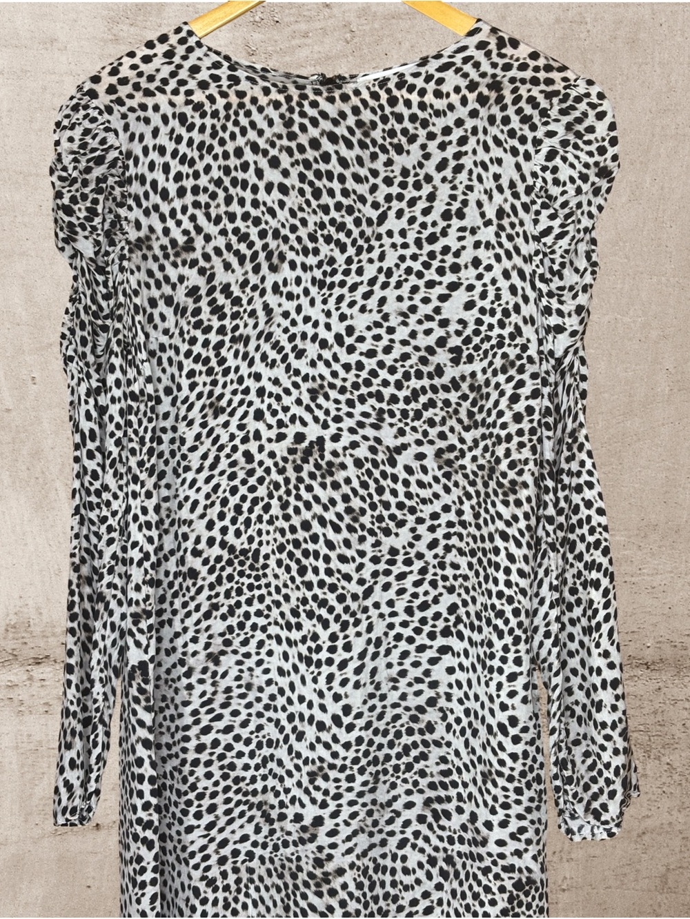 Anine Bing Kingston Long Sleeve Leopard-Print Mini Dress in Size Large - Picture 2 of 12